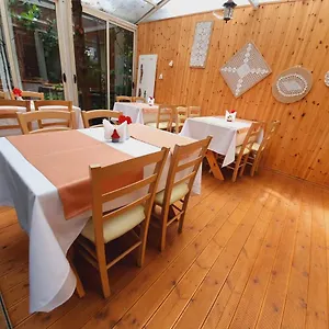vila-60-hotel.hotels-in-tirana.com/