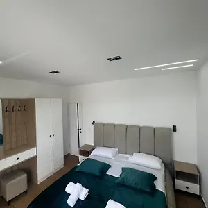 Penzion Adriatik, Përmet