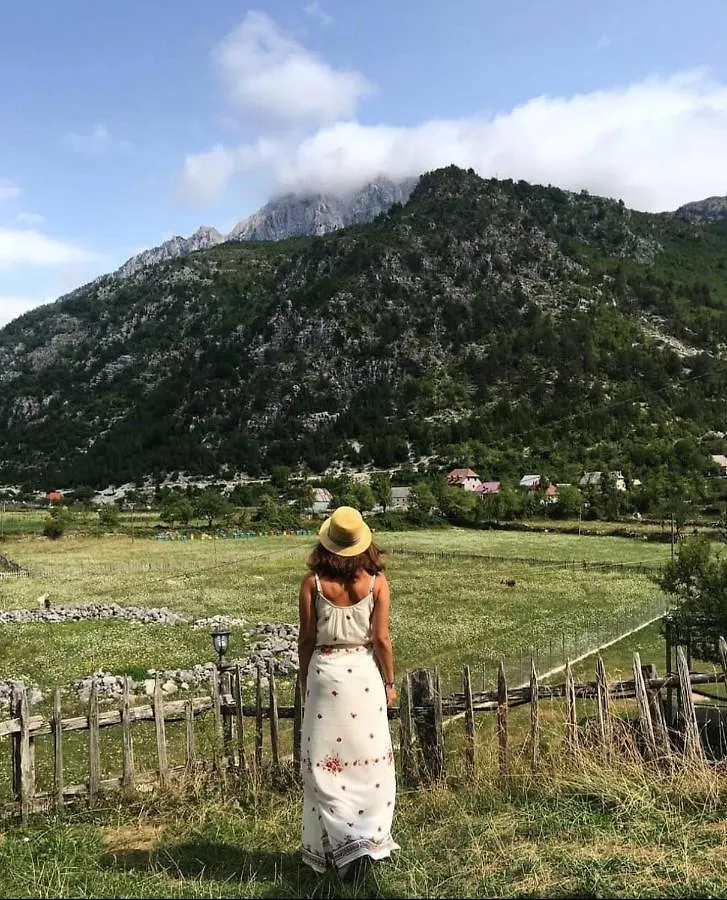Bujtina Tinari Theth Bed and Breakfast