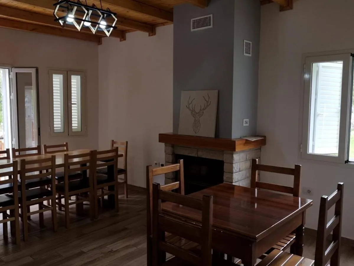 Bujtina Tinari Theth Bed and Breakfast 0*,
