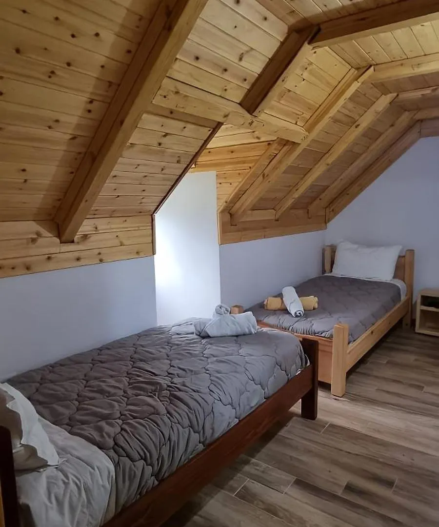 Bujtina Tinari Theth Bed and Breakfast